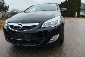 Opel Astra J 1.4 Turbo 140KM ! Hatchback 5 Drzwi ! Z Niemiec !